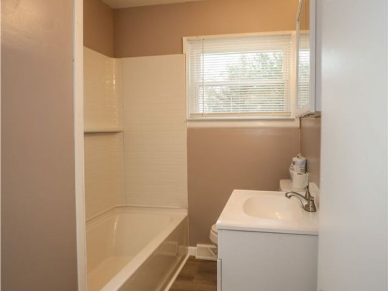 726 Artesian Avenue, Newton Falls, OH 44444 Photo 14