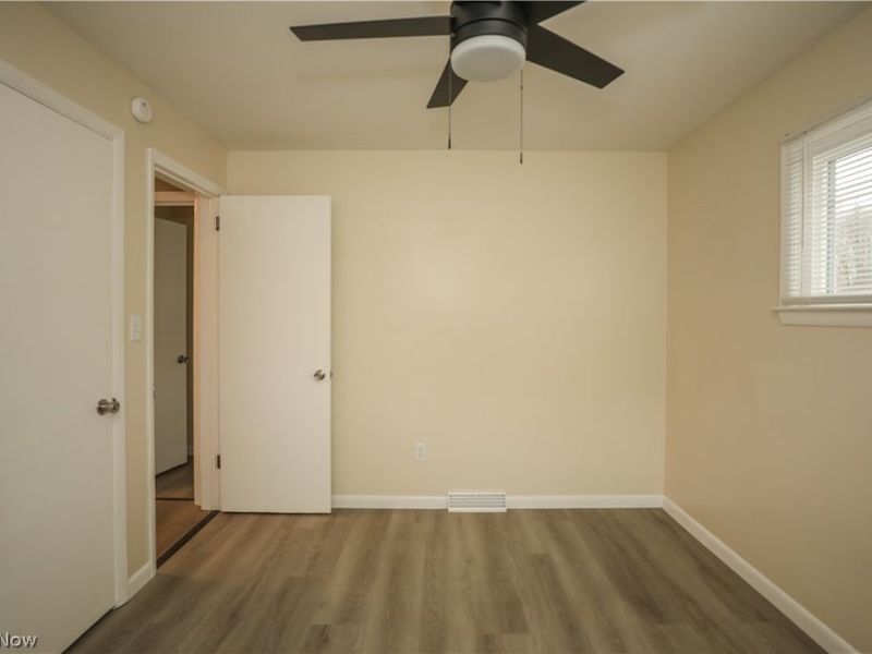 726 Artesian Avenue, Newton Falls, OH 44444 Photo 16