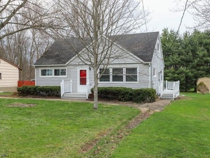 726 Artesian Avenue, Newton Falls, OH 44444 Photo 2