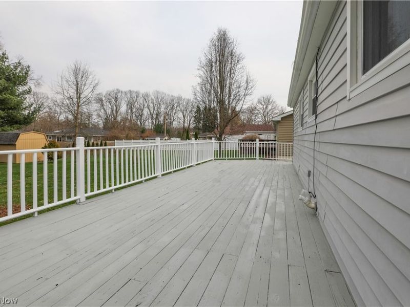 726 Artesian Avenue, Newton Falls, OH 44444 Photo 3