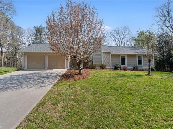 778 beaumont elm Street , North Wilkesboro, NC 28659