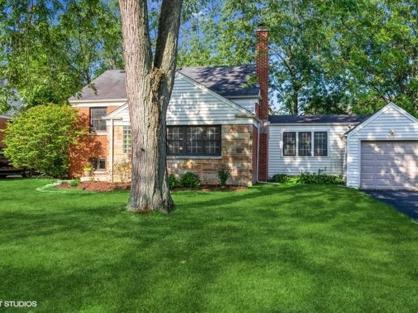 932 Echo Lane, Glenview, IL 60025