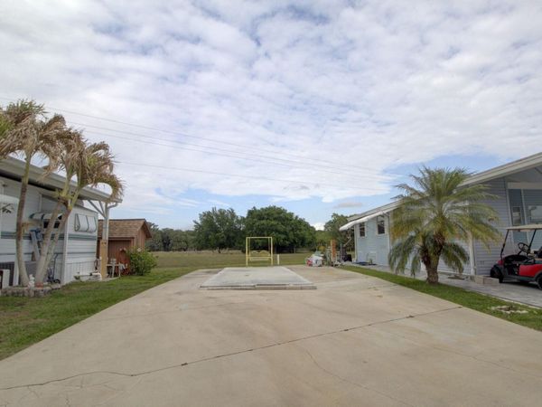 6681 SE 51st Street, Okeechobee, FL 34974