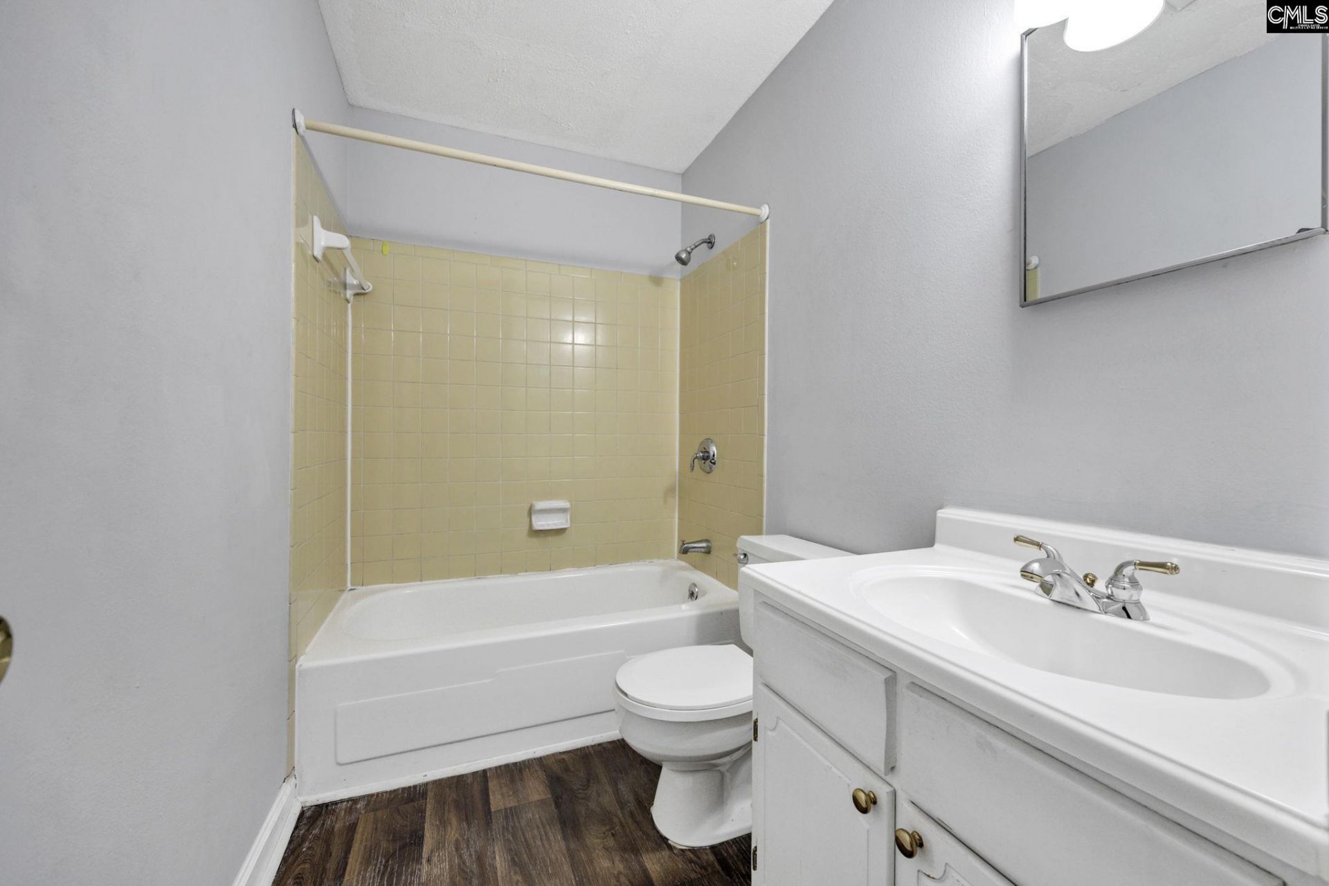 1709 Grays Inn Road Photo 21