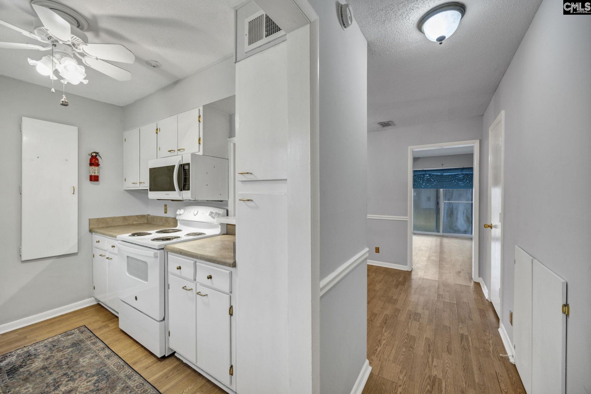 1709 Grays Inn Road  Photo 5