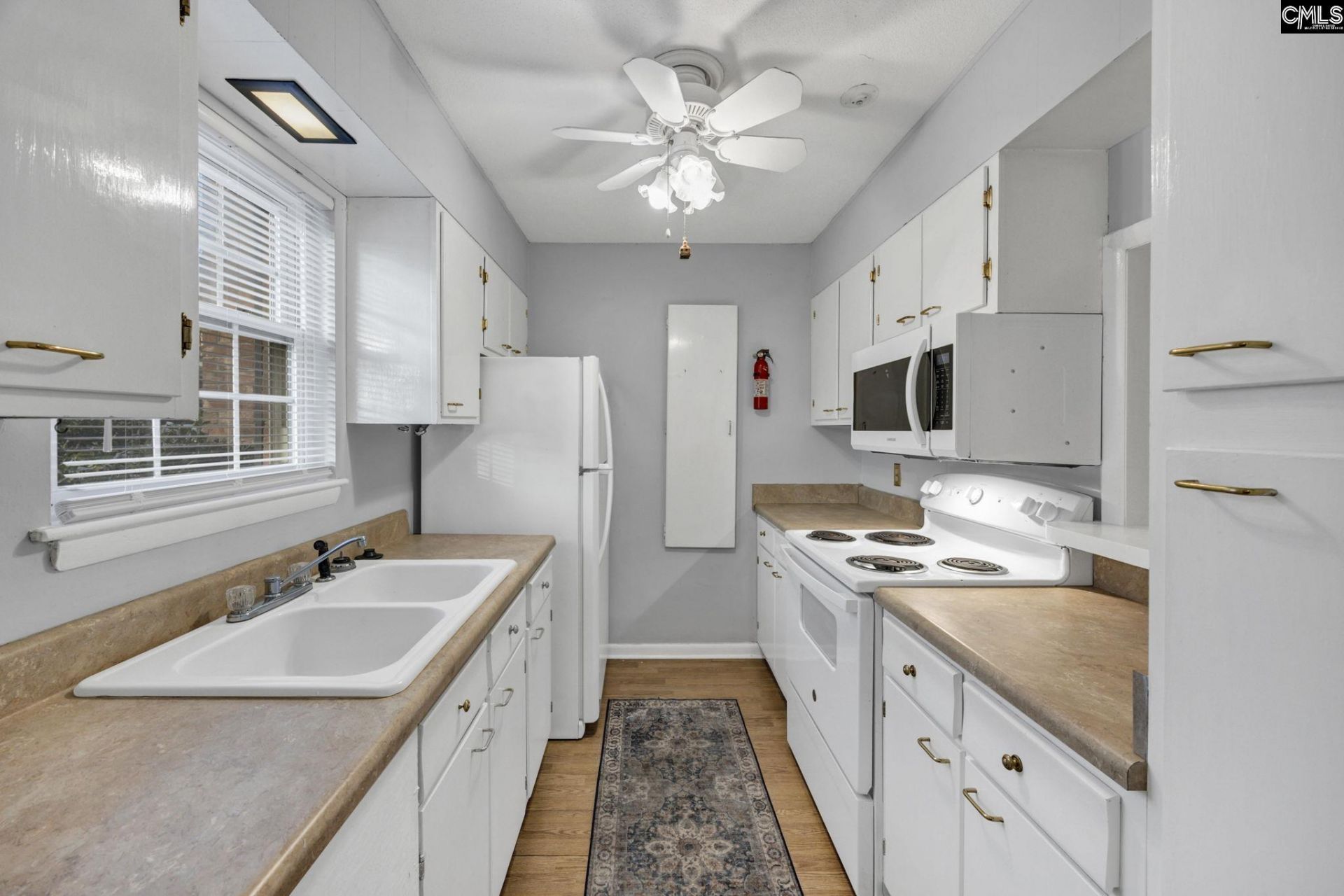 1709 Grays Inn Road  Photo 6