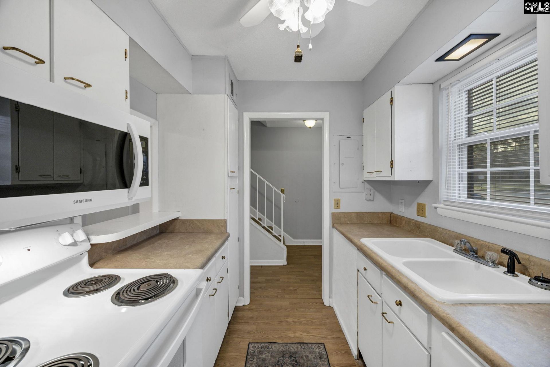 1709 Grays Inn Road  Photo 8