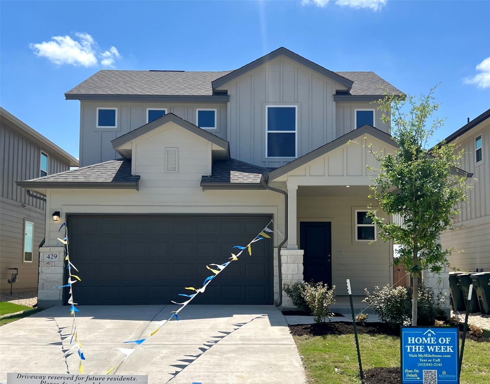 429 Young St, Buda, TX 78610 Main Photo