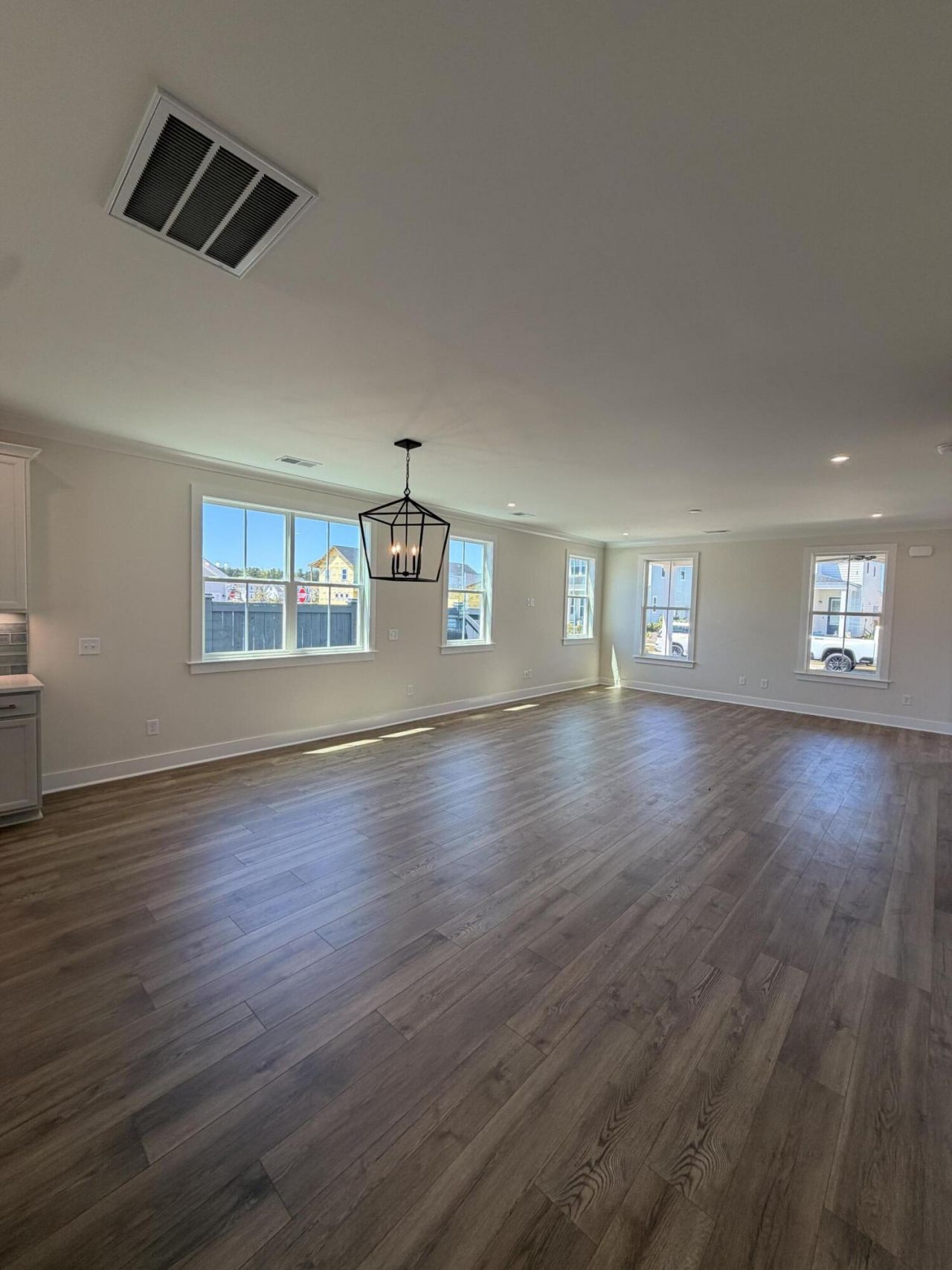 709 Rumbling Leaf Lane Photo 13