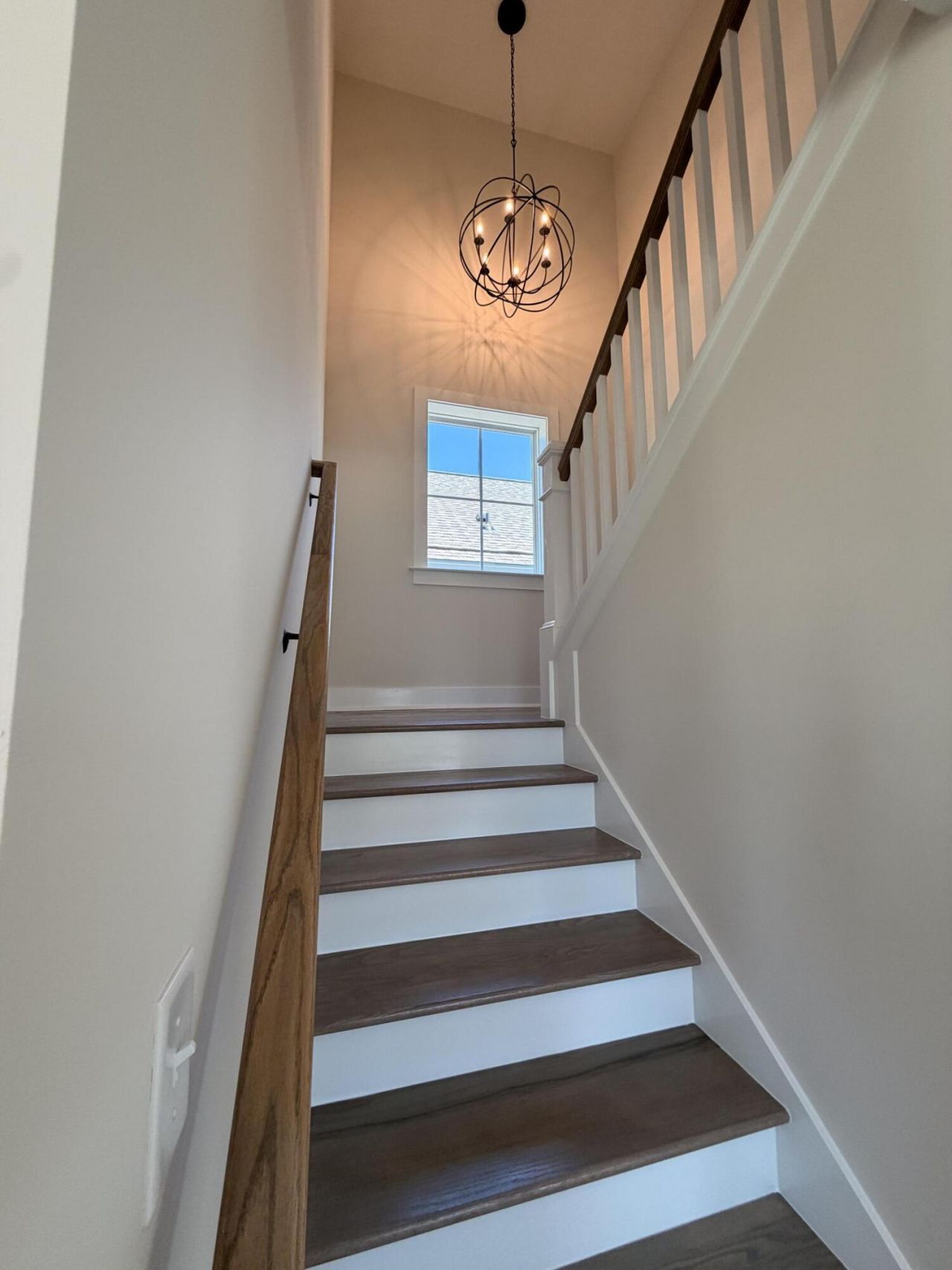 709 Rumbling Leaf Lane Photo 19