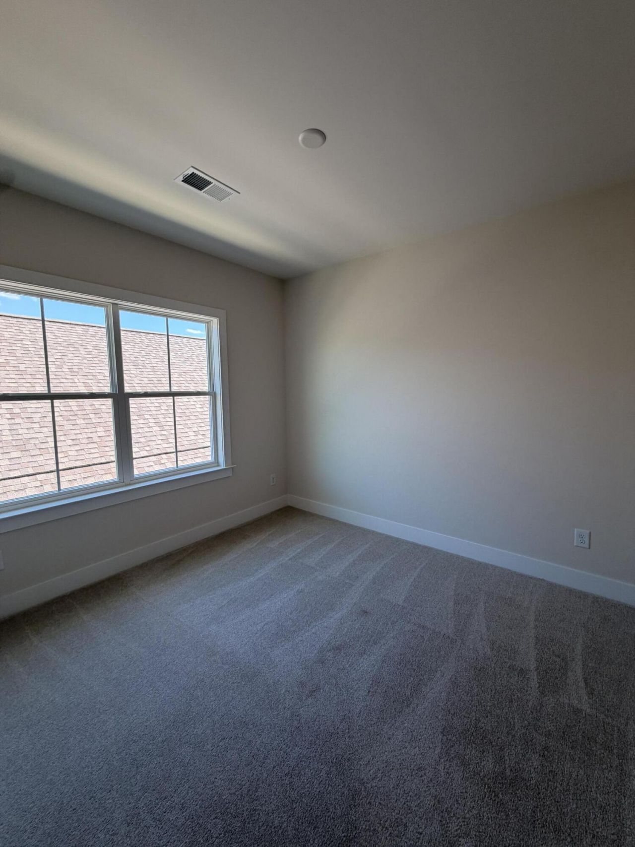 709 Rumbling Leaf Lane Photo 21