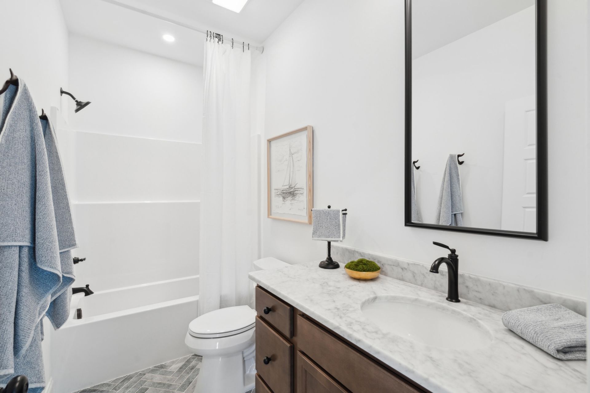 709 Rumbling Leaf Lane Photo 35