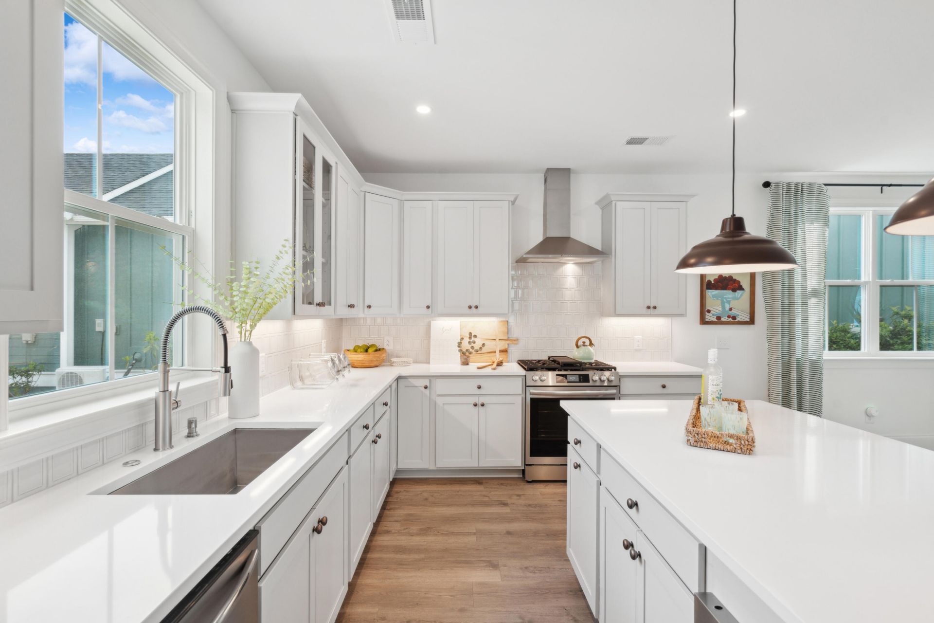 709 Rumbling Leaf Lane Photo 47