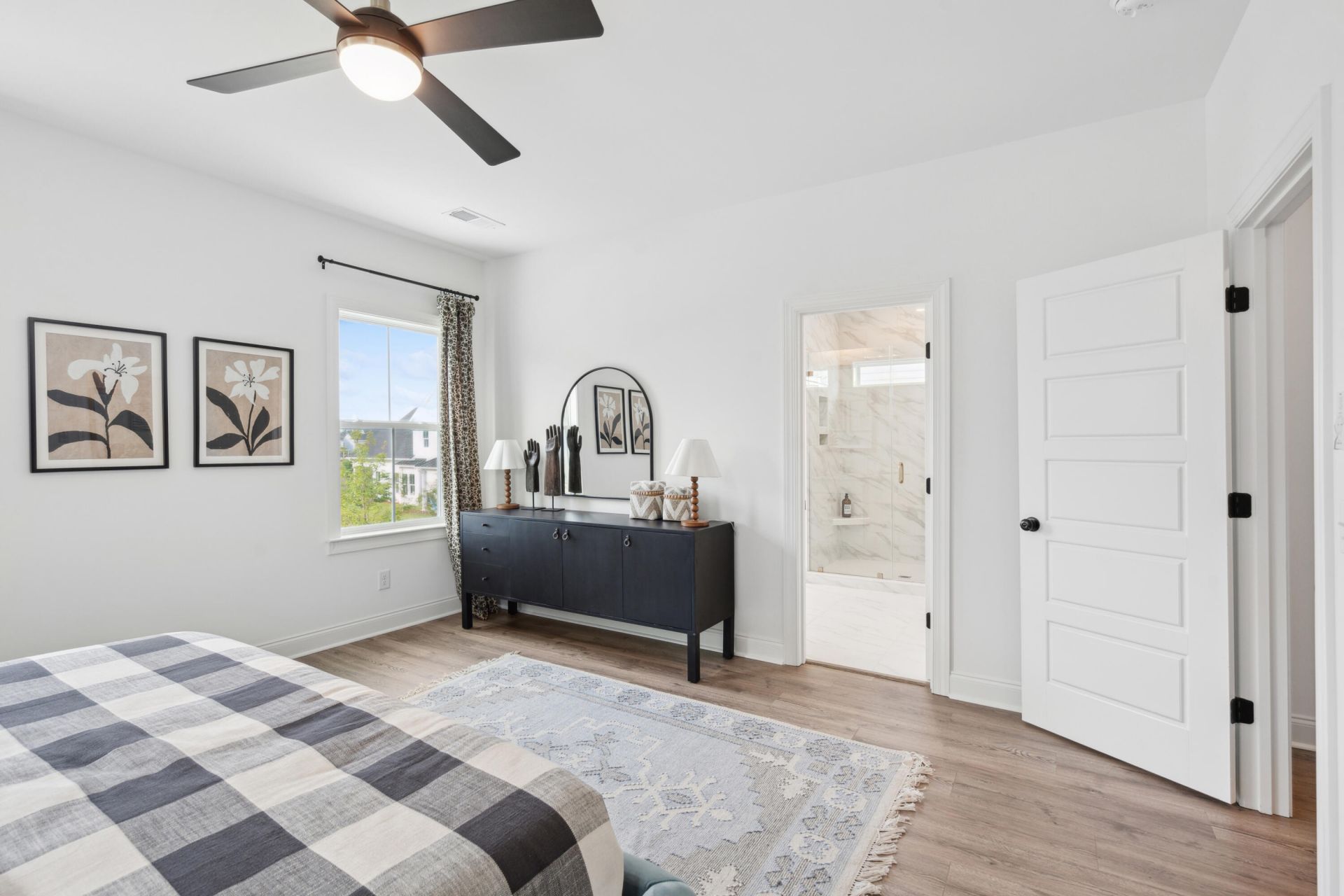 709 Rumbling Leaf Lane Photo 57