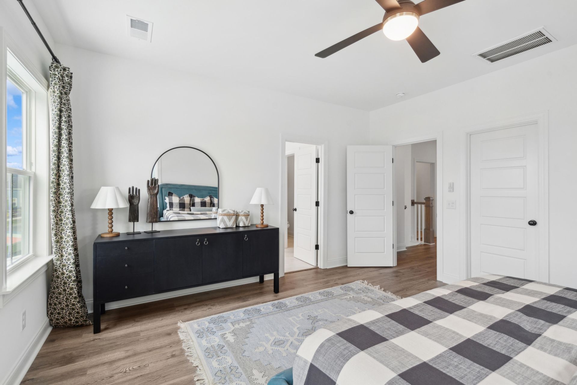 709 Rumbling Leaf Lane Photo 59