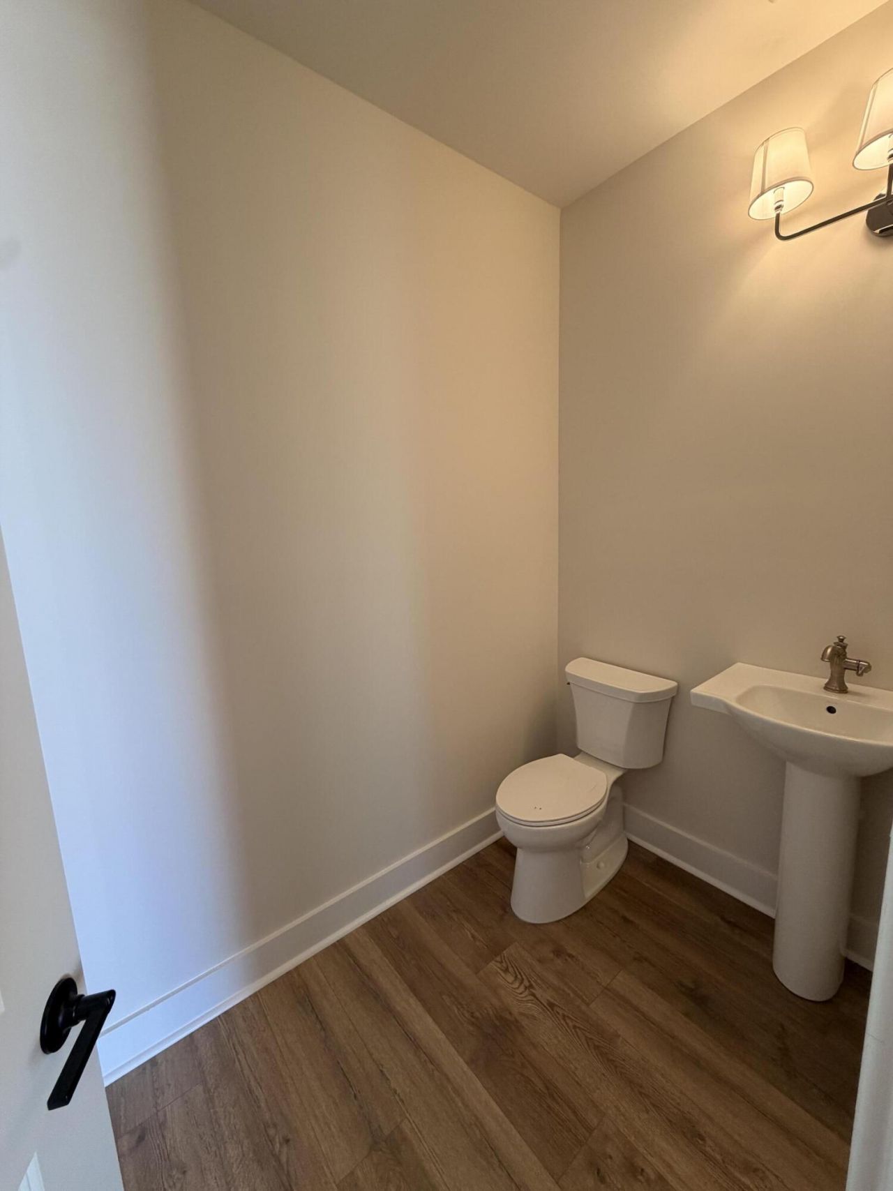 709 Rumbling Leaf Lane Photo 6