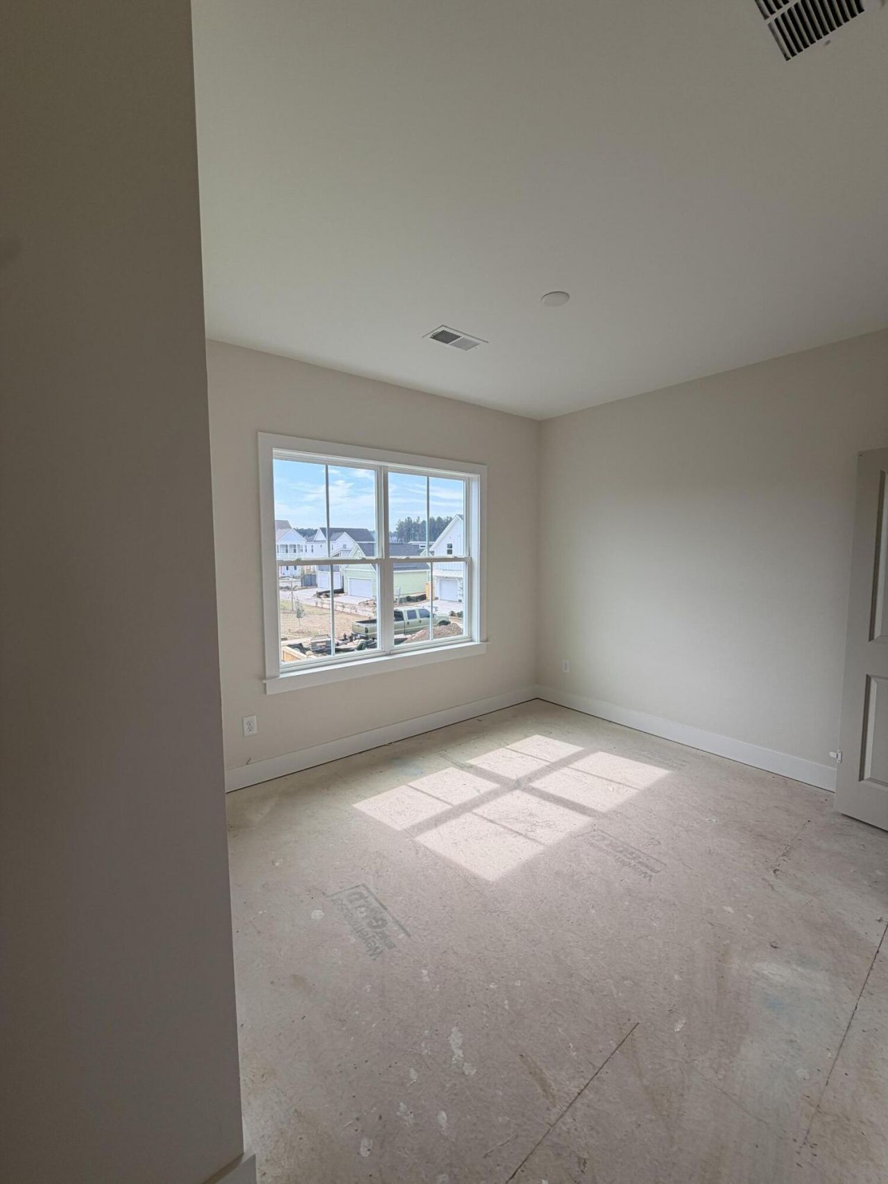 709 Rumbling Leaf Lane Photo 65