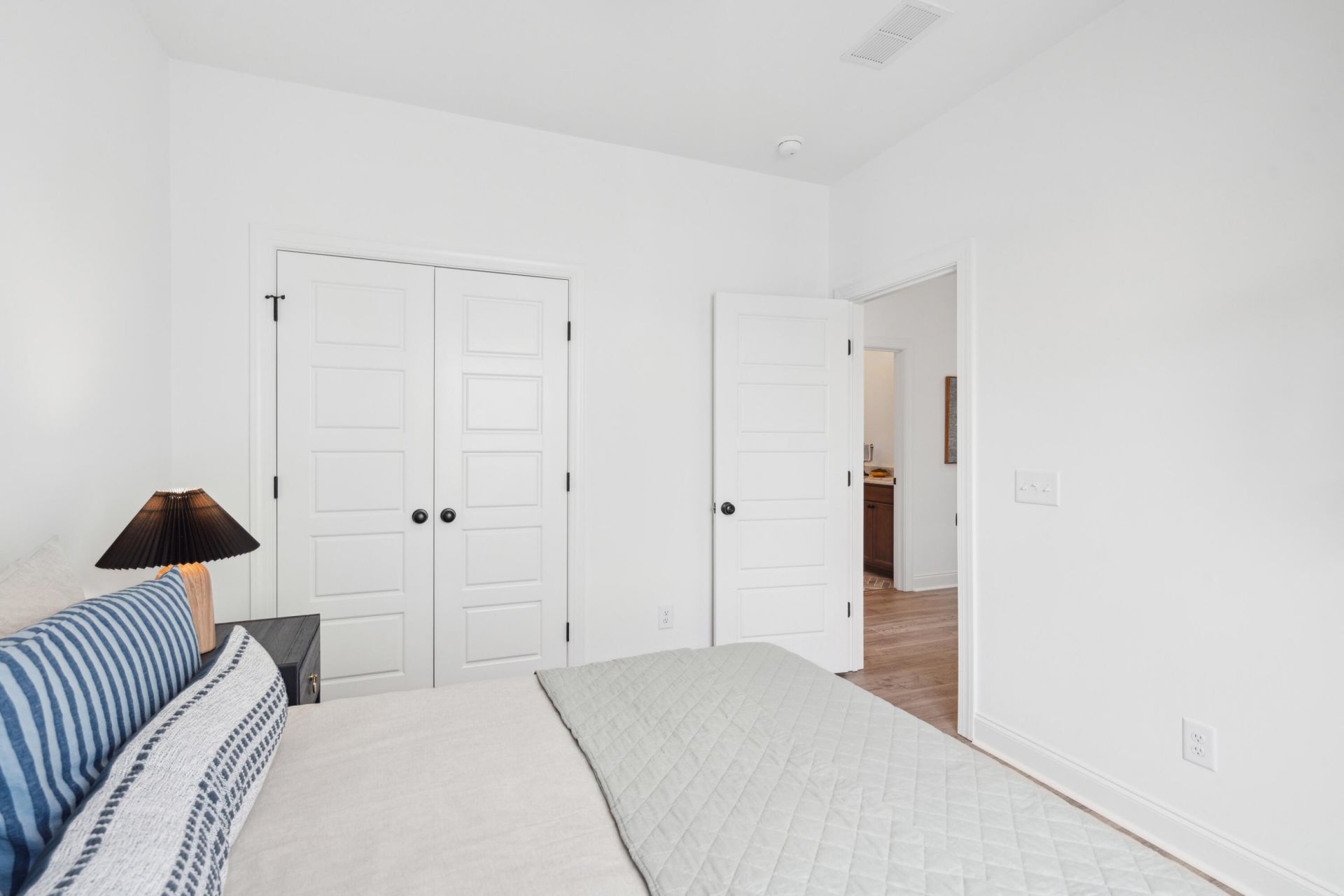 709 Rumbling Leaf Lane Photo 66