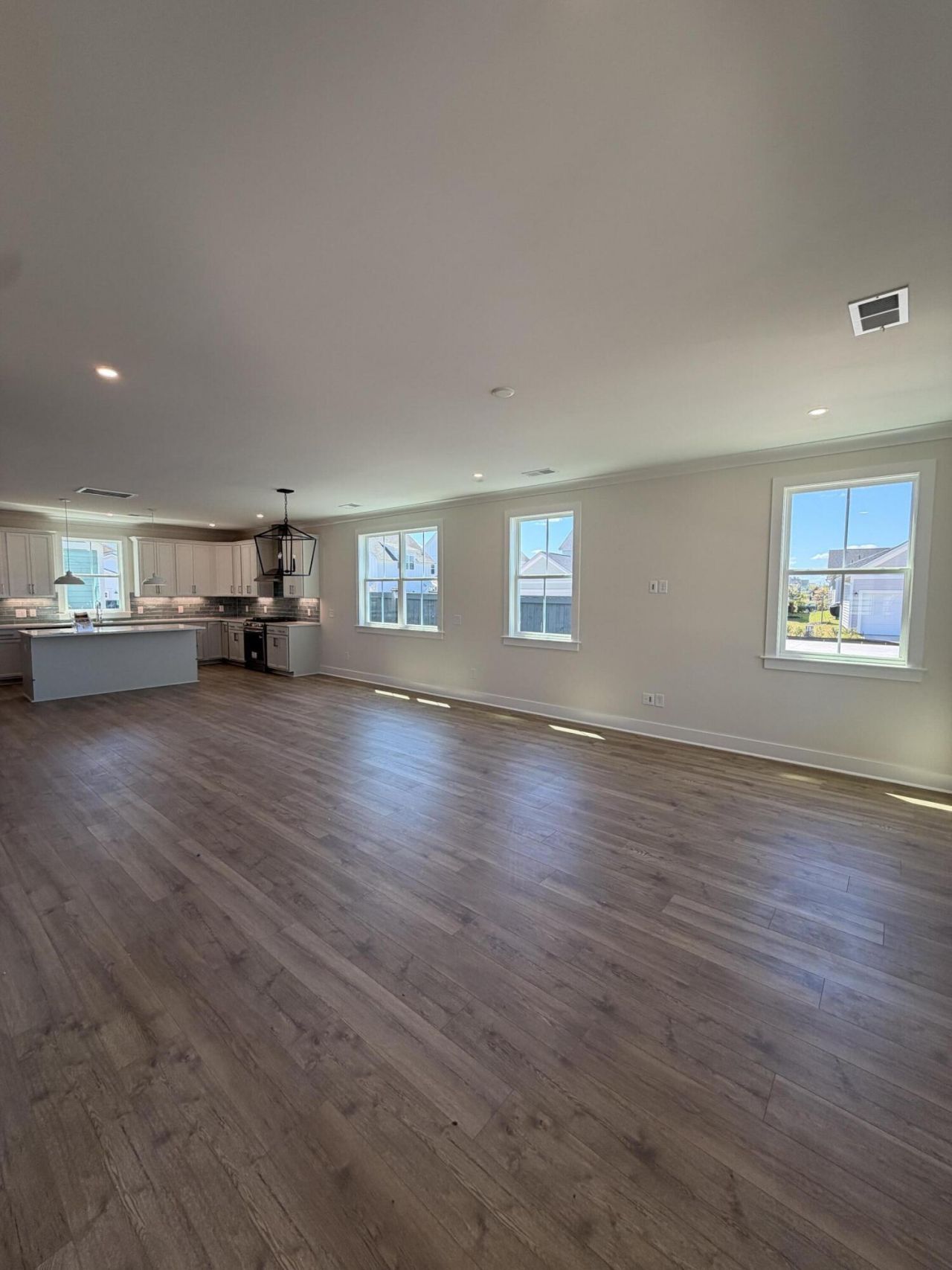 709 Rumbling Leaf Lane Photo 7