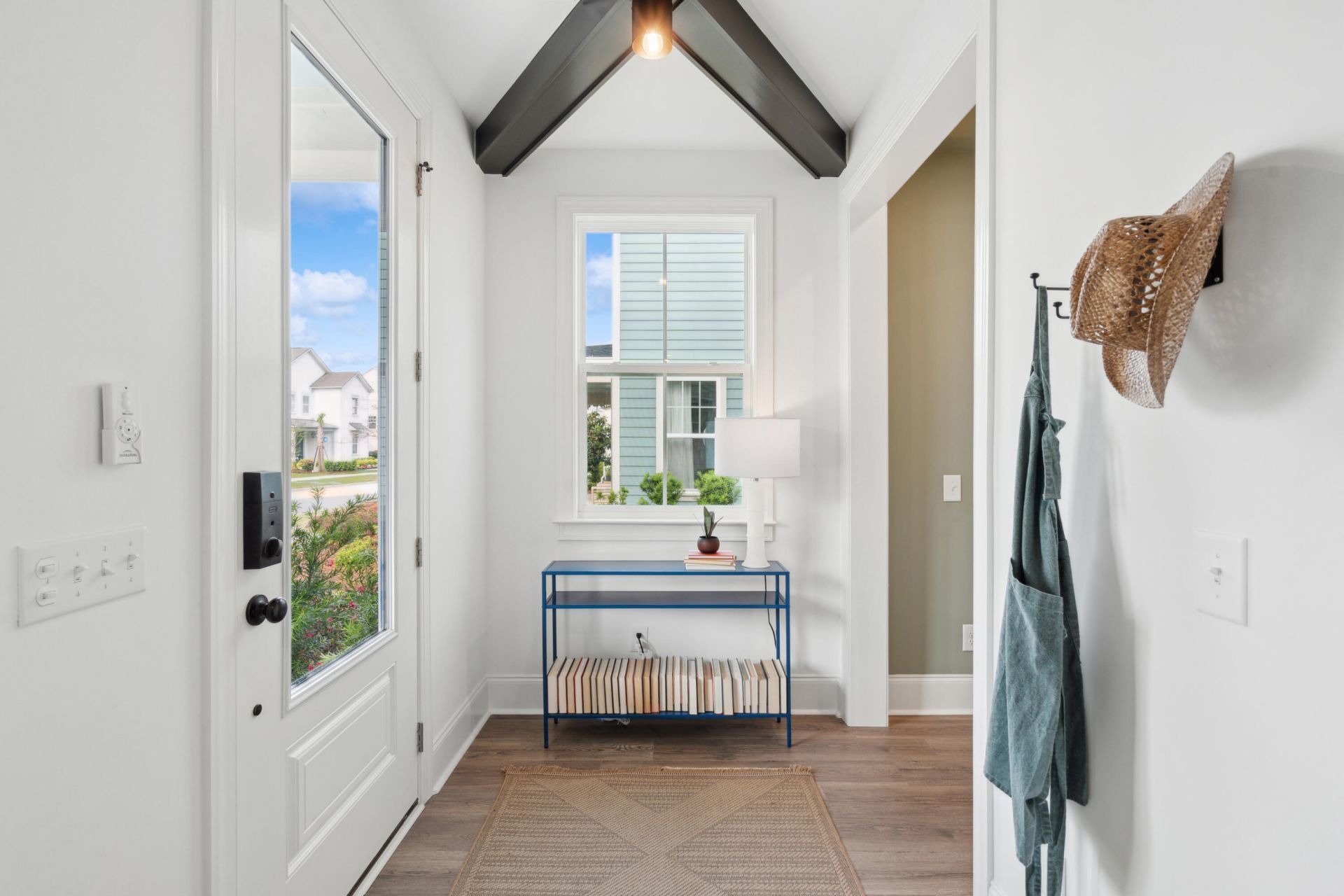 709 Rumbling Leaf Lane Photo 8