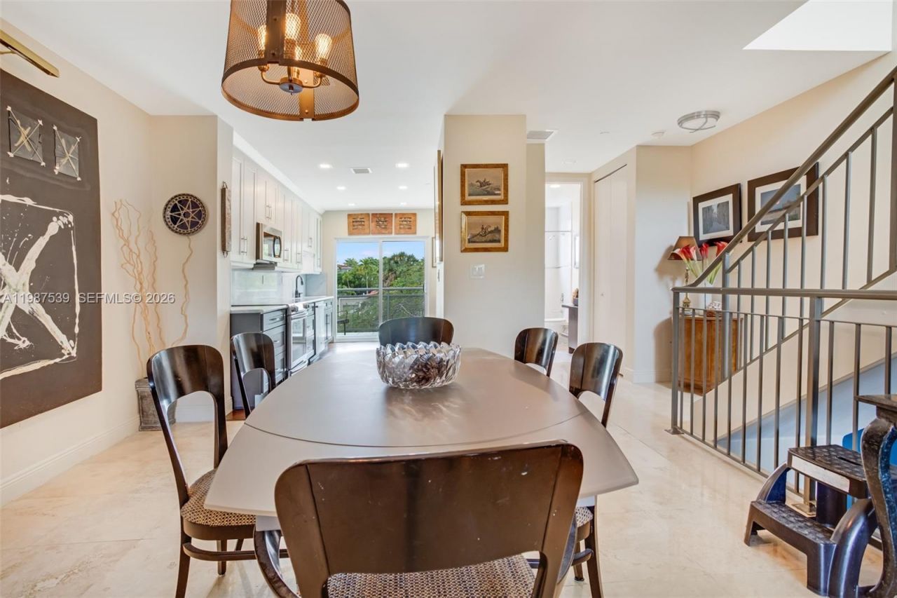 820 NE 19th Ave , Fort Lauderdale, FL 33304 Photo