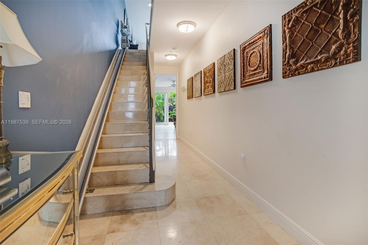 820 NE 19th Ave , Fort Lauderdale, FL 33304 Photo