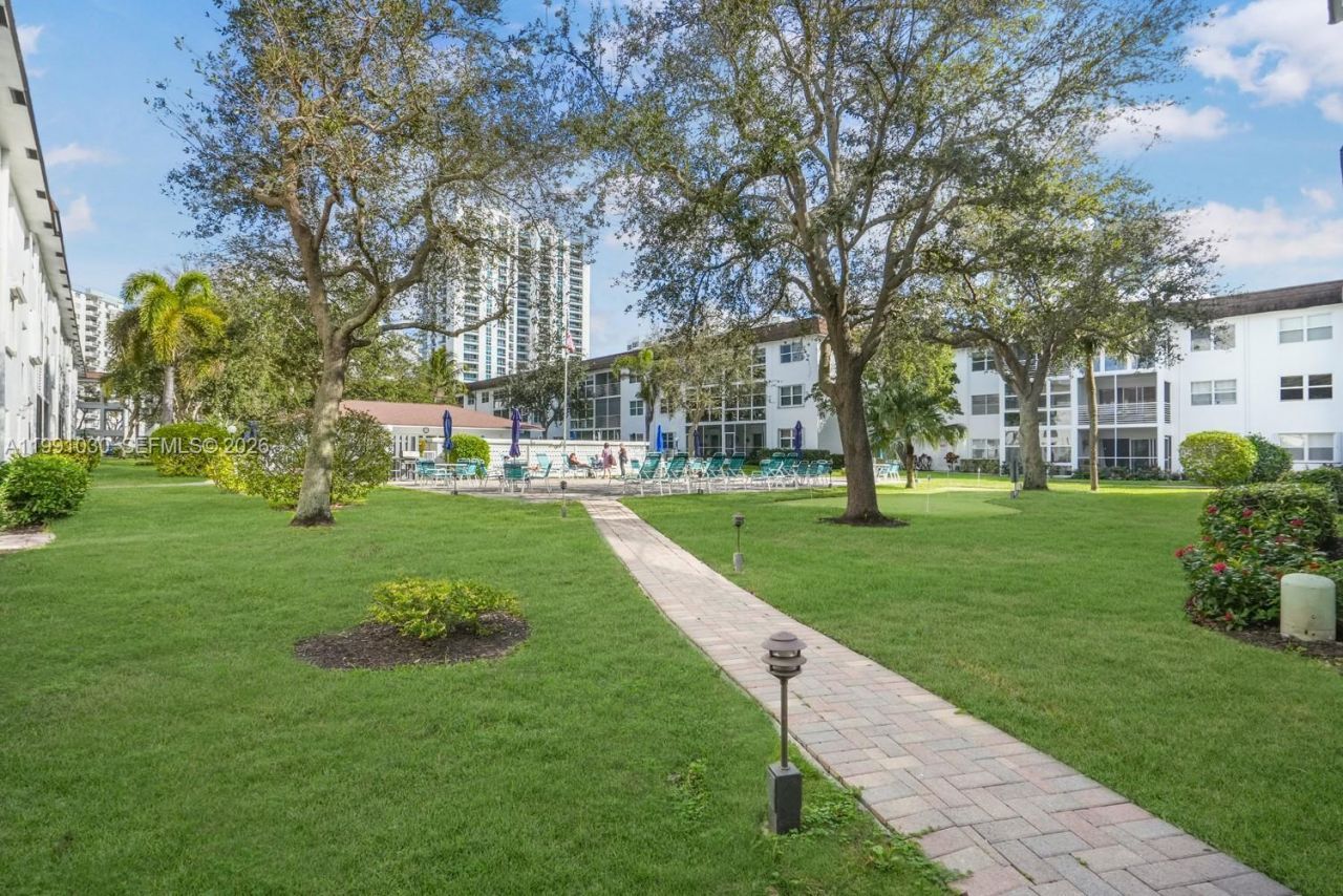 1501 S Ocean Blvd , Unit 214, Lauderdale by the Sea, FL 33062 Photo