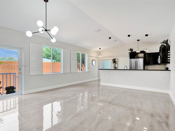 60 NE 26th St, Unit 60, Wilton Manors, FL 33305