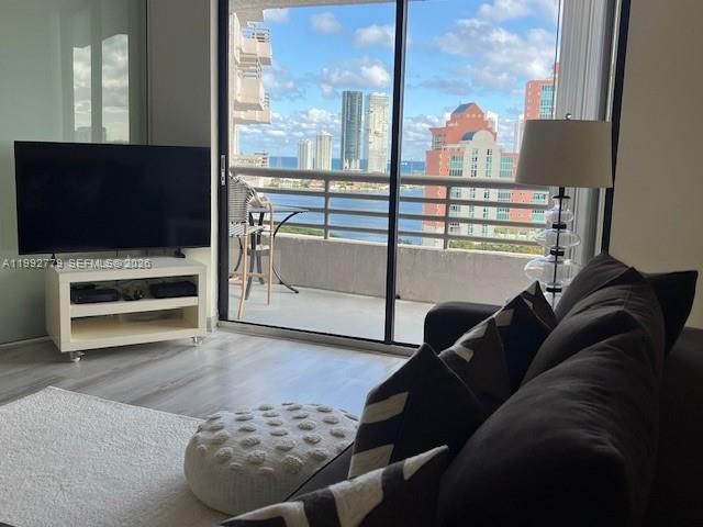 3300 NE 191st St, Unit 1916, Aventura, FL 33180 Photo