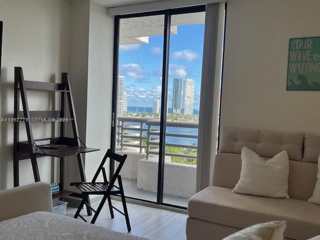 3300 NE 191st St, Unit 1916, Aventura, FL 33180 Photo