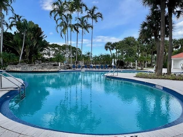 3300 NE 191st St, Unit 1916, Aventura, FL 33180 Photo