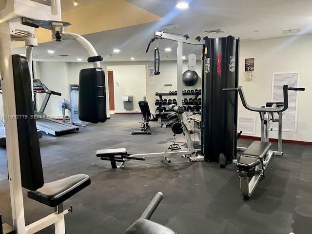 3300 NE 191st St, Unit 1916, Aventura, FL 33180 Photo