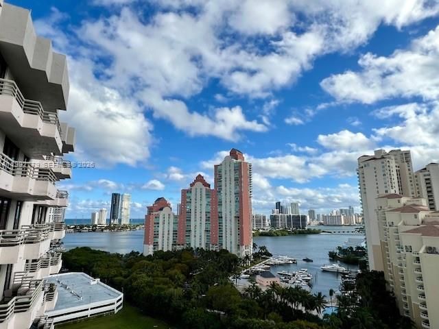 3300 NE 191st St, Unit 1916, Aventura, FL 33180 Photo