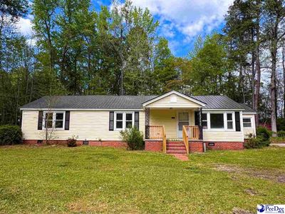 3809 E Effingham HWY, Effingham, SC 29541