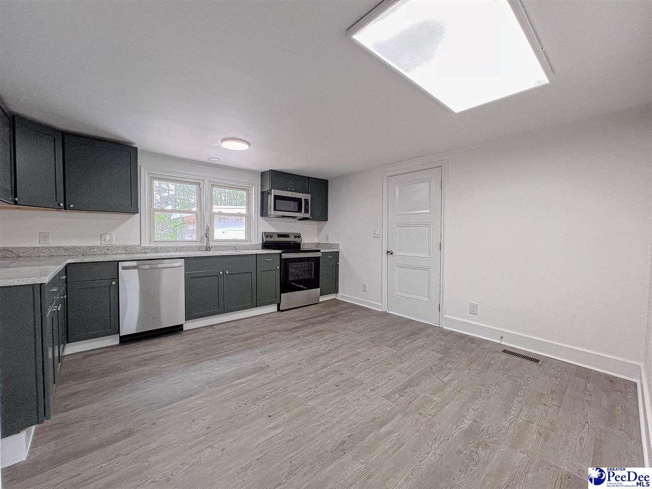 3809 E Effingham Hwy Photo 7