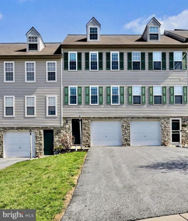 1008 HEARTHRIDGE LANE , YORK, PA 17404