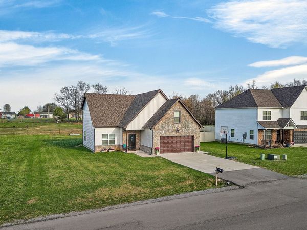 235 Villa St, Smithville, TN 37166