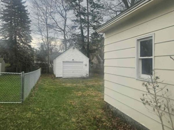 206 Pleasantview Drive, Battle Creek, MI 49017