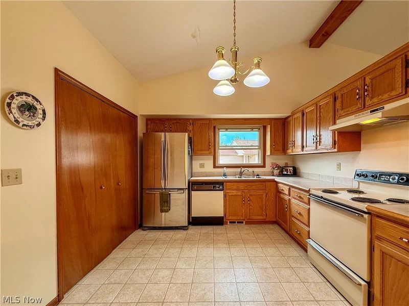 122 Sturbridge Drive, Medina, OH 44256 Photo 9