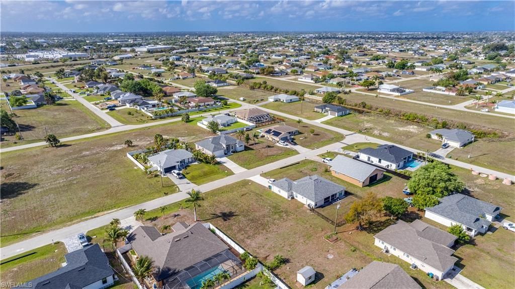 2113 NE 15th Ter , Cape Coral, FL 33909 Photo