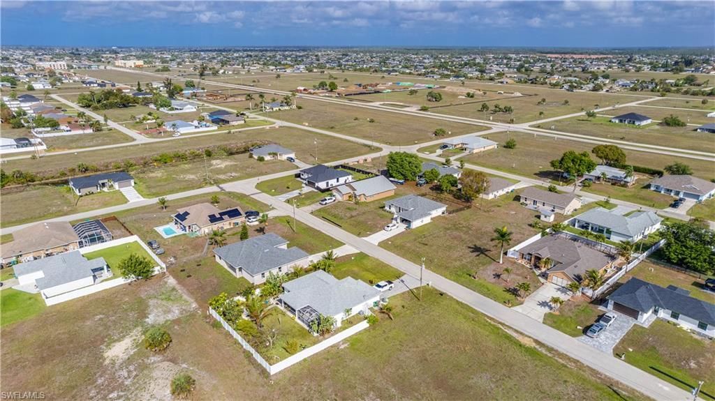 2113 NE 15th Ter , Cape Coral, FL 33909 Photo