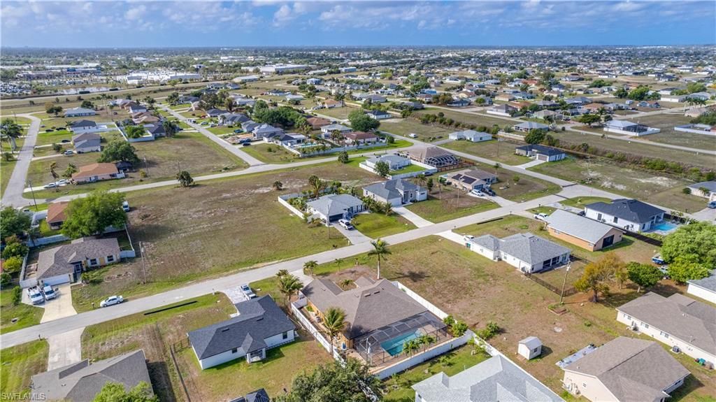 2113 NE 15th Ter , Cape Coral, FL 33909 Photo