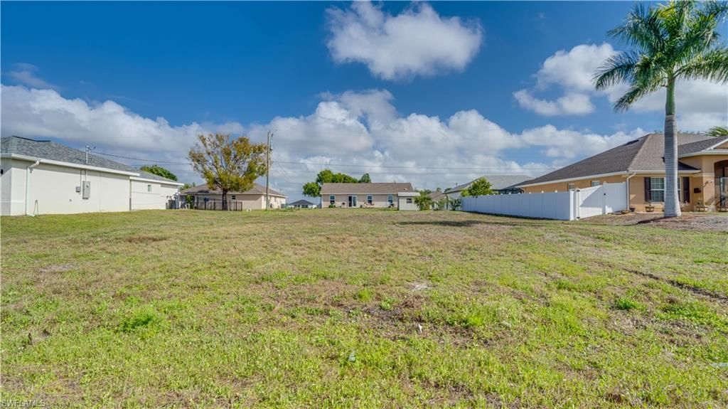 2113 NE 15th Ter , Cape Coral, FL 33909 Photo