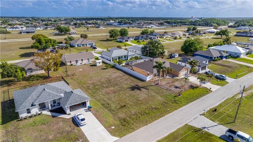 2113 NE 15th Ter , Cape Coral, FL 33909 Photo