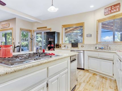 161 Lake Almanor West Drive, Lake Almanor, CA 96020 Photo