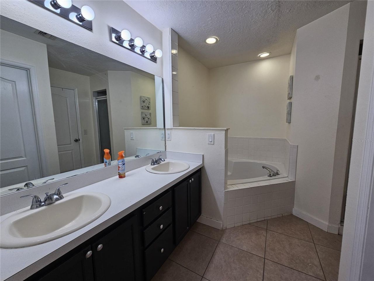 8825 Kensington Court , Kissimmee, FL 34747 Photo