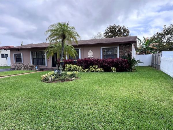 15303 SW 102nd Pl , Miami, FL 33157
