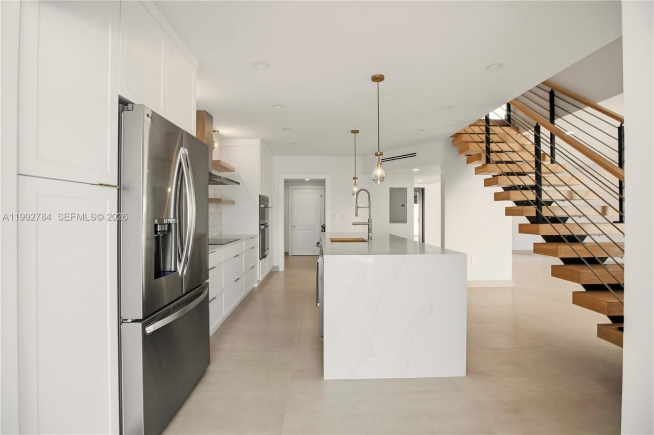 7238 Jacaranda Ln , Miami Lakes, FL 33014 Photo