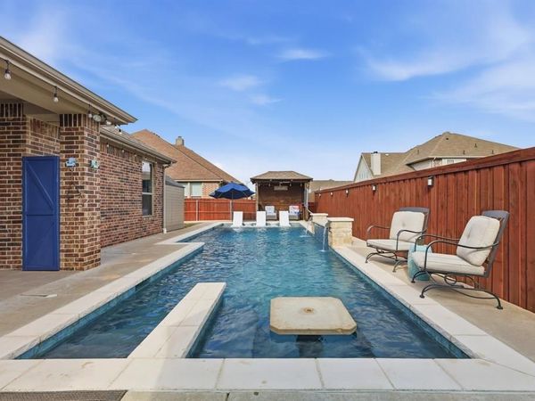 509 Autumn Run Drive, Midlothian, TX 76065