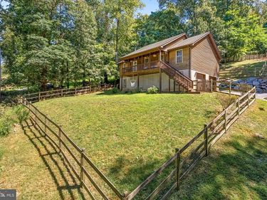 806 WINDY WAY, FRONT ROYAL, VA 22630